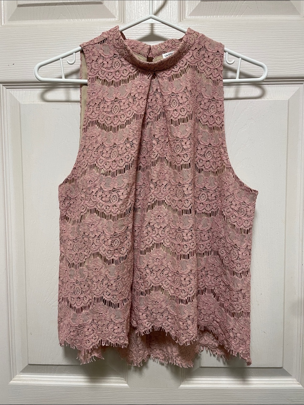 Love Fire | Dusty Pink | Lace | High-Neck | 
Popover | Lined | Tank Top - Size L